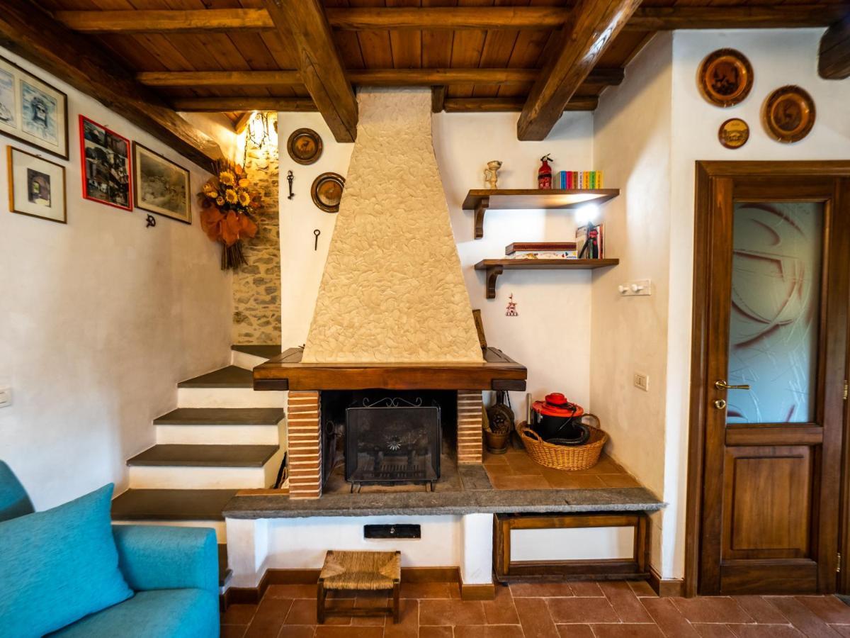 Deliziosa Casetta Sull'Appennino Toscano Montefegatesi Exterior foto
