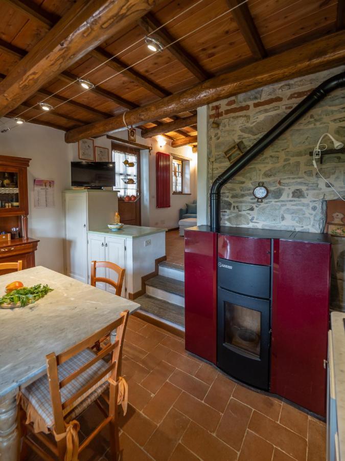 Deliziosa Casetta Sull'Appennino Toscano Montefegatesi Exterior foto