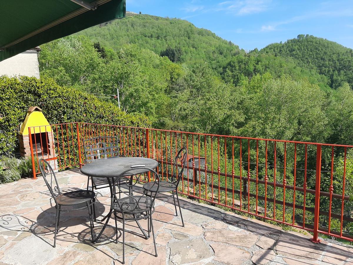 Deliziosa Casetta Sull'Appennino Toscano Montefegatesi Exterior foto