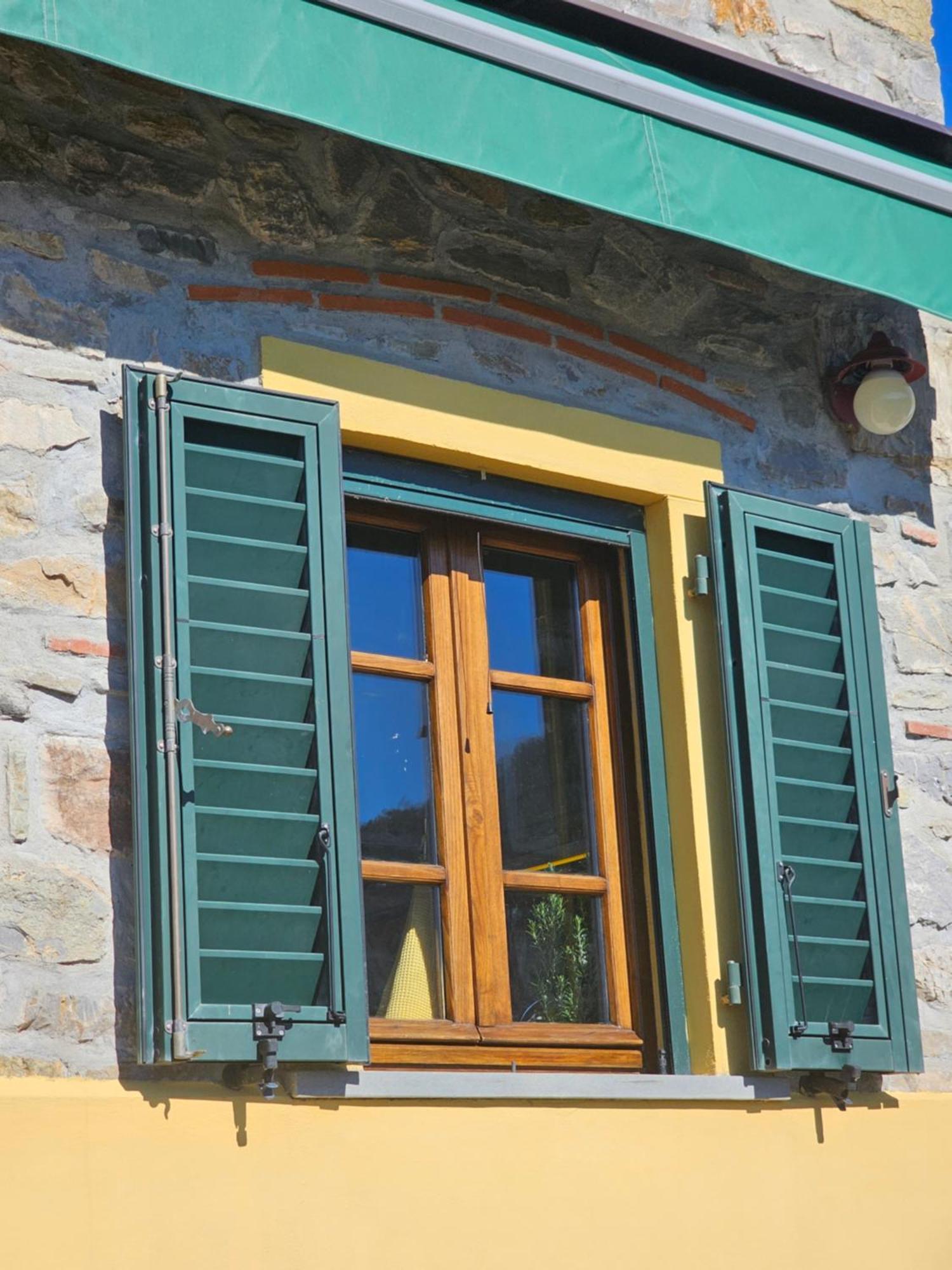Deliziosa Casetta Sull'Appennino Toscano Montefegatesi Exterior foto