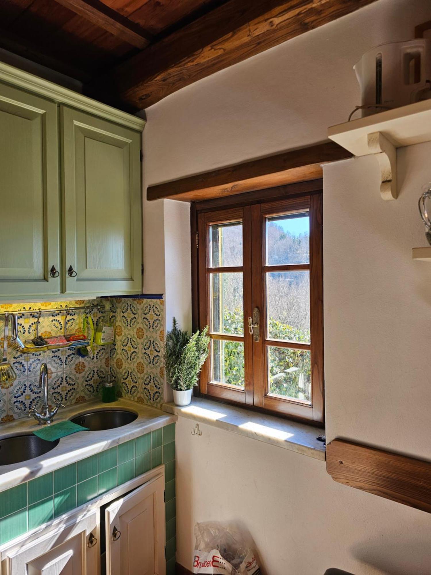 Deliziosa Casetta Sull'Appennino Toscano Montefegatesi Exterior foto